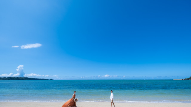 沖縄県恩納村のフォトウェディング(ビーチフォト)