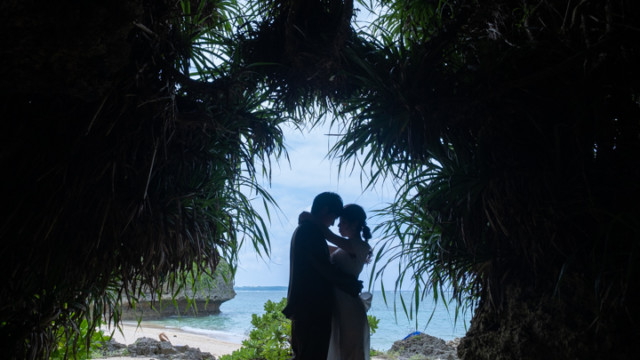 沖縄県恩納村のフォトウェディング(ビーチフォト)