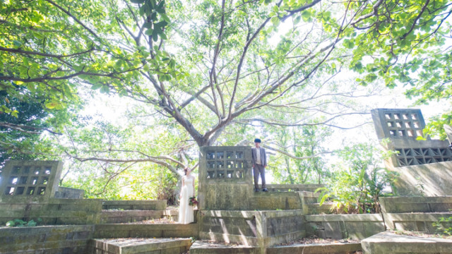 沖縄の森の中のフォトウェディング(グリーン)