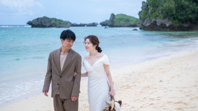 沖縄県恩納村のフォトウェディング(ビーチフォト)