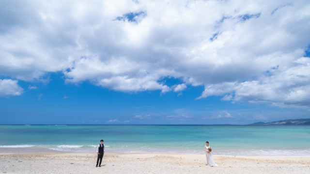 沖縄フォトウェディング(恩納村でのビーチフォト)