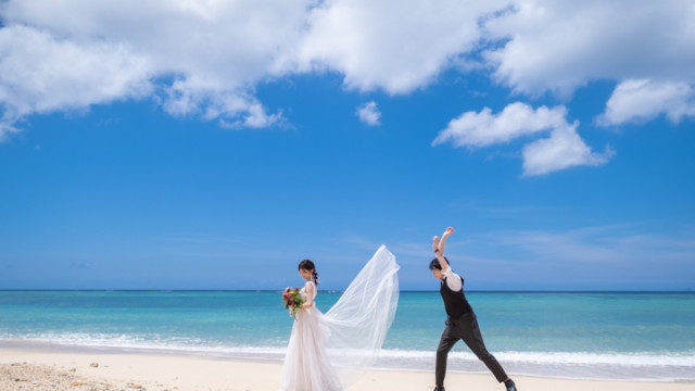 沖縄フォトウェディング(恩納村でのビーチフォト)