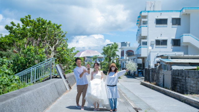 沖縄県恩納村のフォトウェディング(ビーチフォト)