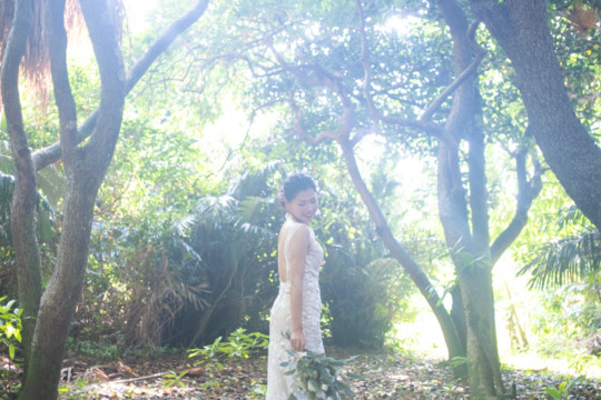 沖縄フォトウェディング(東の御嶽)