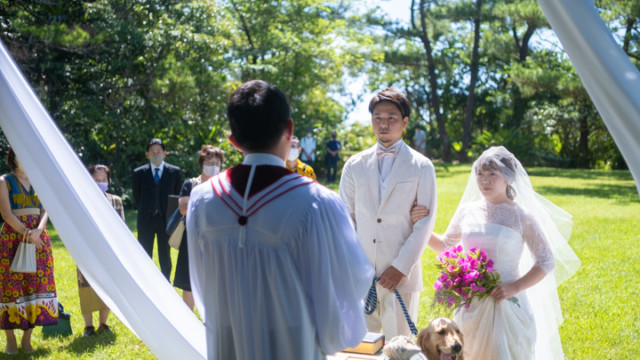 沖縄リゾートウェディング(森の中の結婚式)