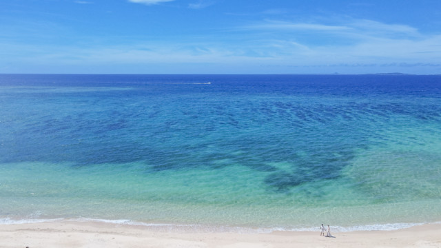 default 恩納村のビーチでフォトウェディング