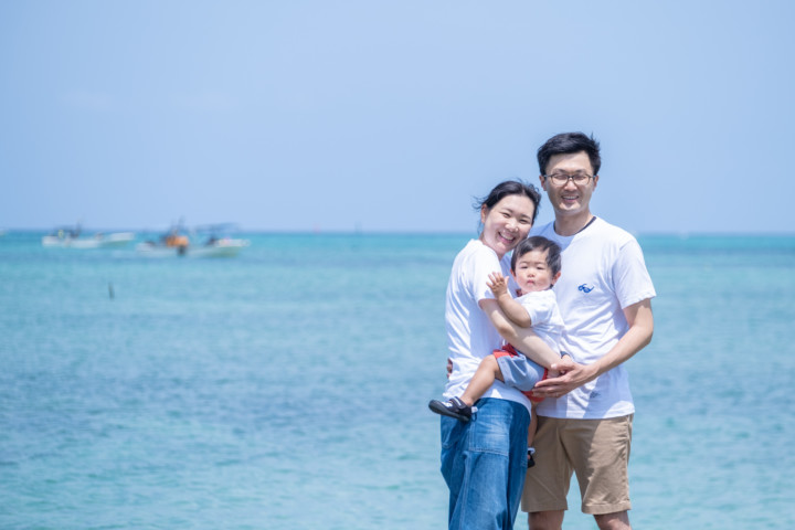 沖縄ファミリーフォト(仲泊海岸 )