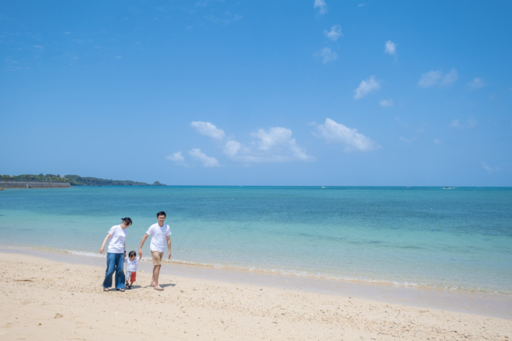 沖縄ファミリーフォト(仲泊海岸 )