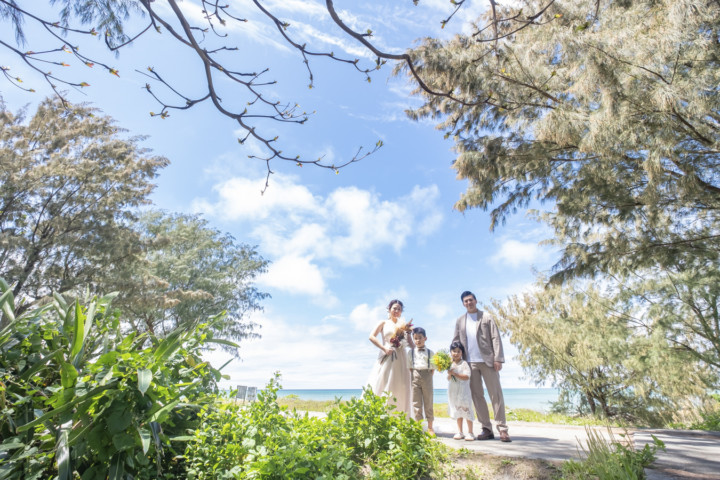 沖縄ファミリーフォトウェディング(仲泊海岸)