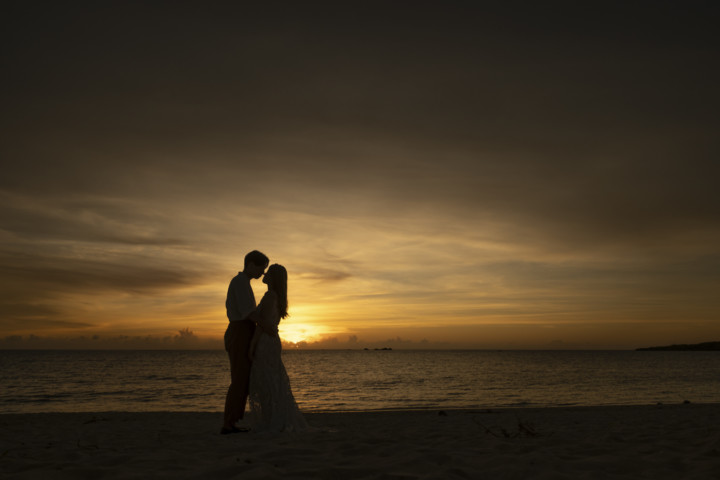 沖縄フォトウェディングサンセット撮影