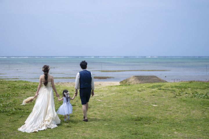 沖縄フォトウェディング 仲泊海岸