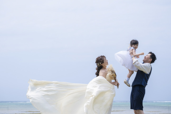 沖縄フォトウェディング 仲泊海岸