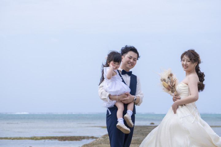 沖縄フォトウェディング 仲泊海岸